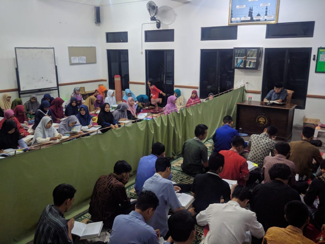 Pahamkan Dirimu Sebelum Dipasrahi oleh Generasi Tua