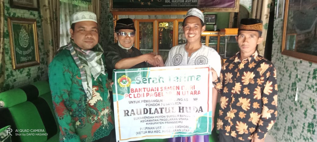 LDII Pagelaran Berikan Bantu Pembangun Ponpes Raudhatul Huda