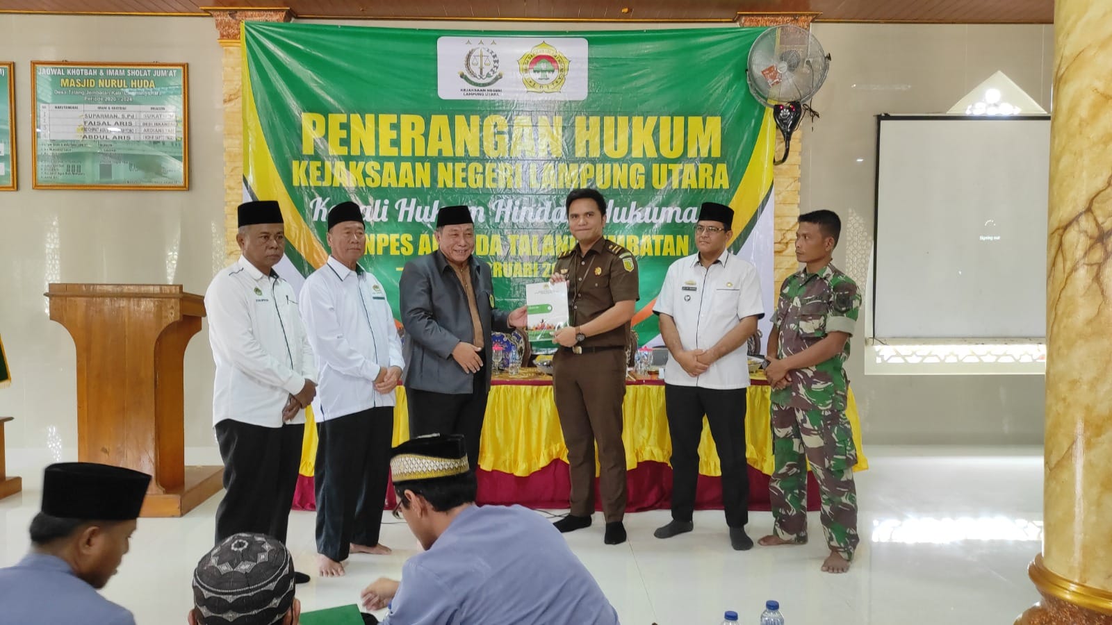 Pengurus dan Warga LDII Lampura Terima Penyuluhan Hukum dari Kejari