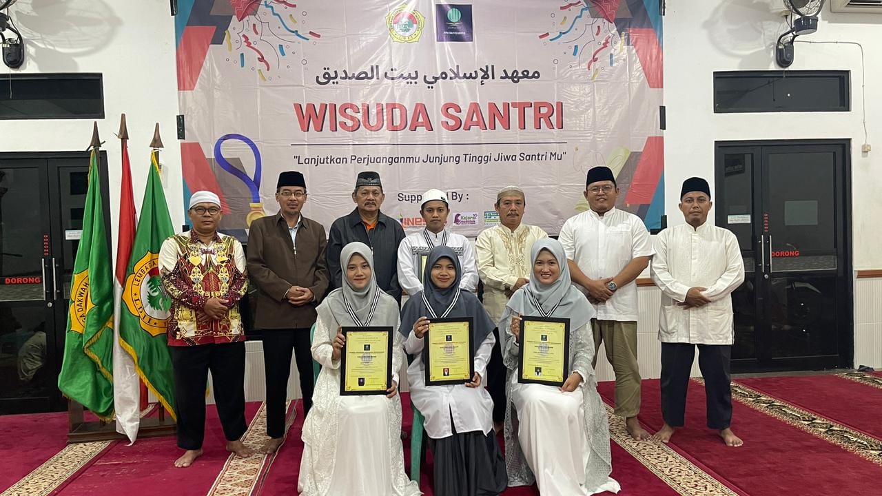 Wisuda Santri PPM Baitusshodiq Bandar Lampung Tahun 2023