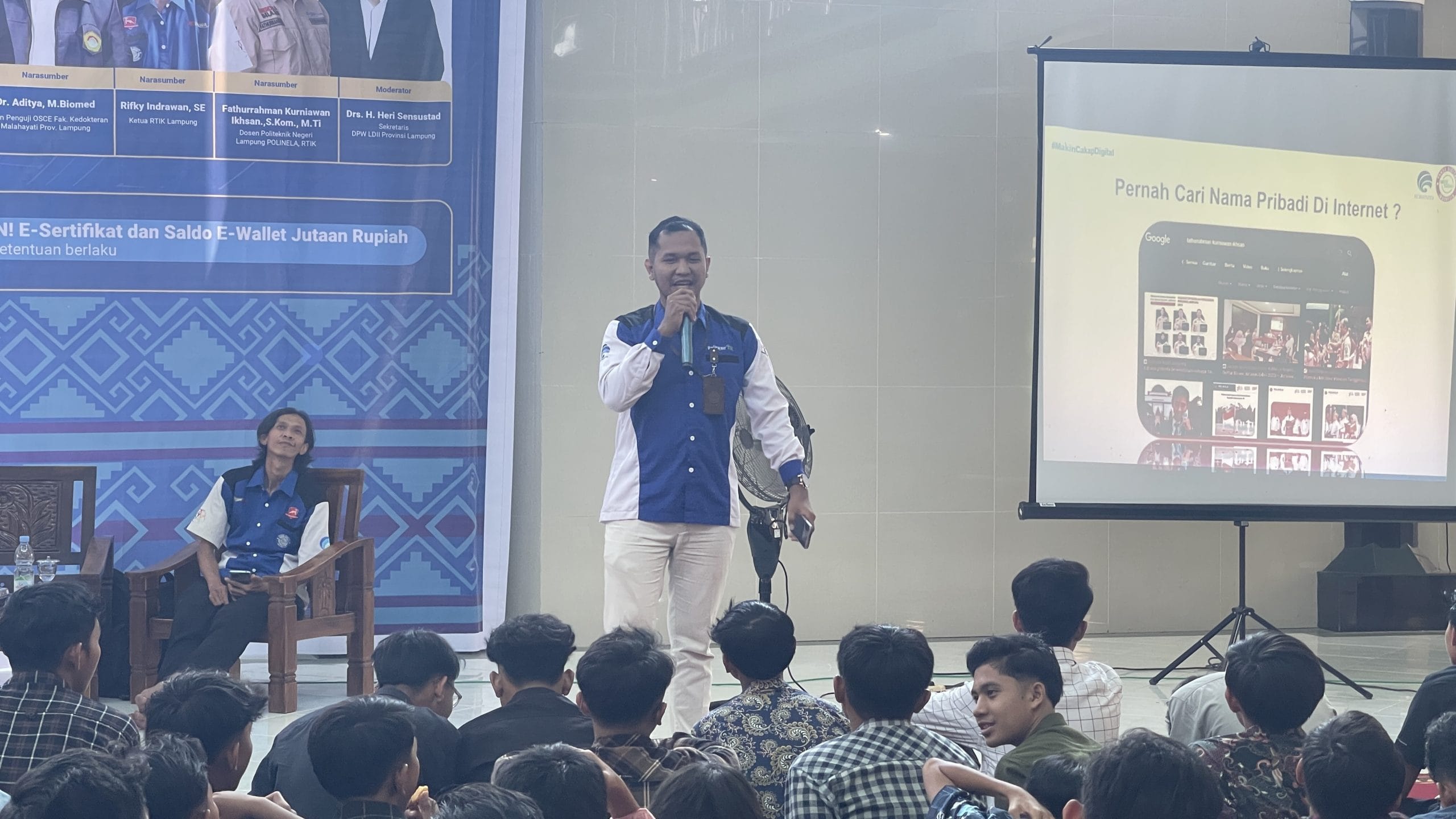 Faturrahman jadi narasumber literasi digital