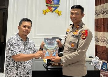 Pererat Silaturahim dengan Stakeholder, PC LDII Kemiling Bagikan Majalah Nuansa Persada