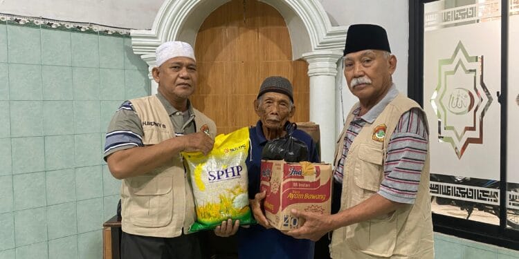 PC LDII Bumi Waras dan Teluk Betung Selatan Salurkan Bantuan untuk Korban Banjir di Bandar Lampung