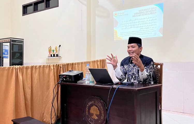 Seminar Parenting LDII: Tekankan Pentingnya Harmoni Orang Tua dalam Mengasuh Anak