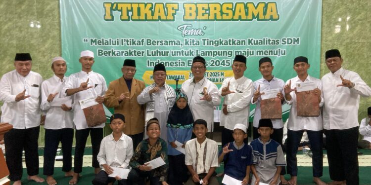 Tebar Kebahagiaan di Bulan Ramadan, LDII Lampung Helat Santunan Guru Ngaji, Anak Yatim dan Duafa