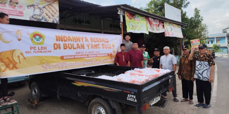 Indahnya Berbagi, LDII Peninjauan Bagikan Takjil Gratis