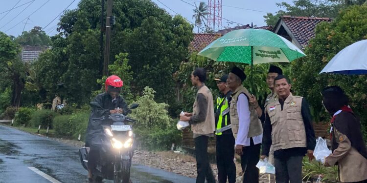 Semangat Bebagi Takjil: Aksi Sosial LDII Jati Agung di Bulan Suci Ramadan