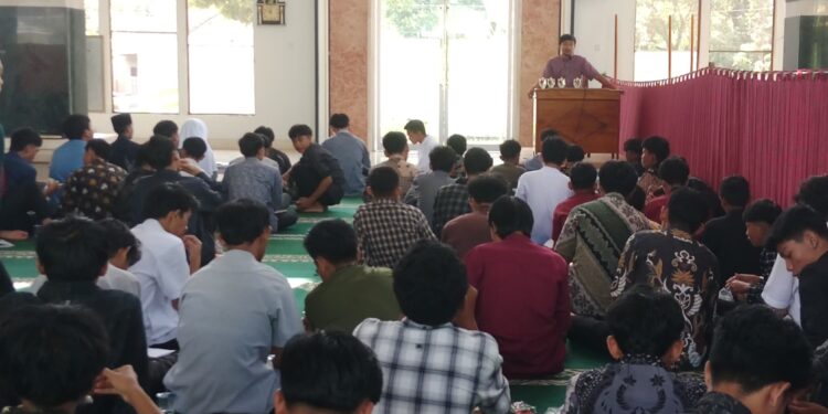 LDII Tanggamus Bina Generasi Muda: Meraih Sukses Pendidikan Dunia dan Akhirat