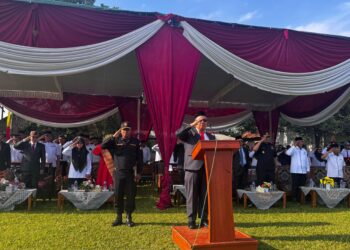 Ketua LDII Lampung H. M. Aditya Jadi Inspektur Upacara HUT ke-80 RI di Yayasan Nurul Huda Lampung