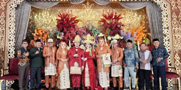 DPD LDII Lampung Tengah Hadiri Resepsi Pernikahan Putra Anggota Komisi VIII DPR RI